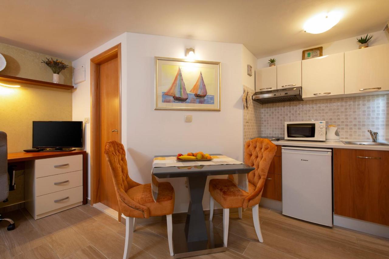 Studio Apartment Oleander Split Exterior foto